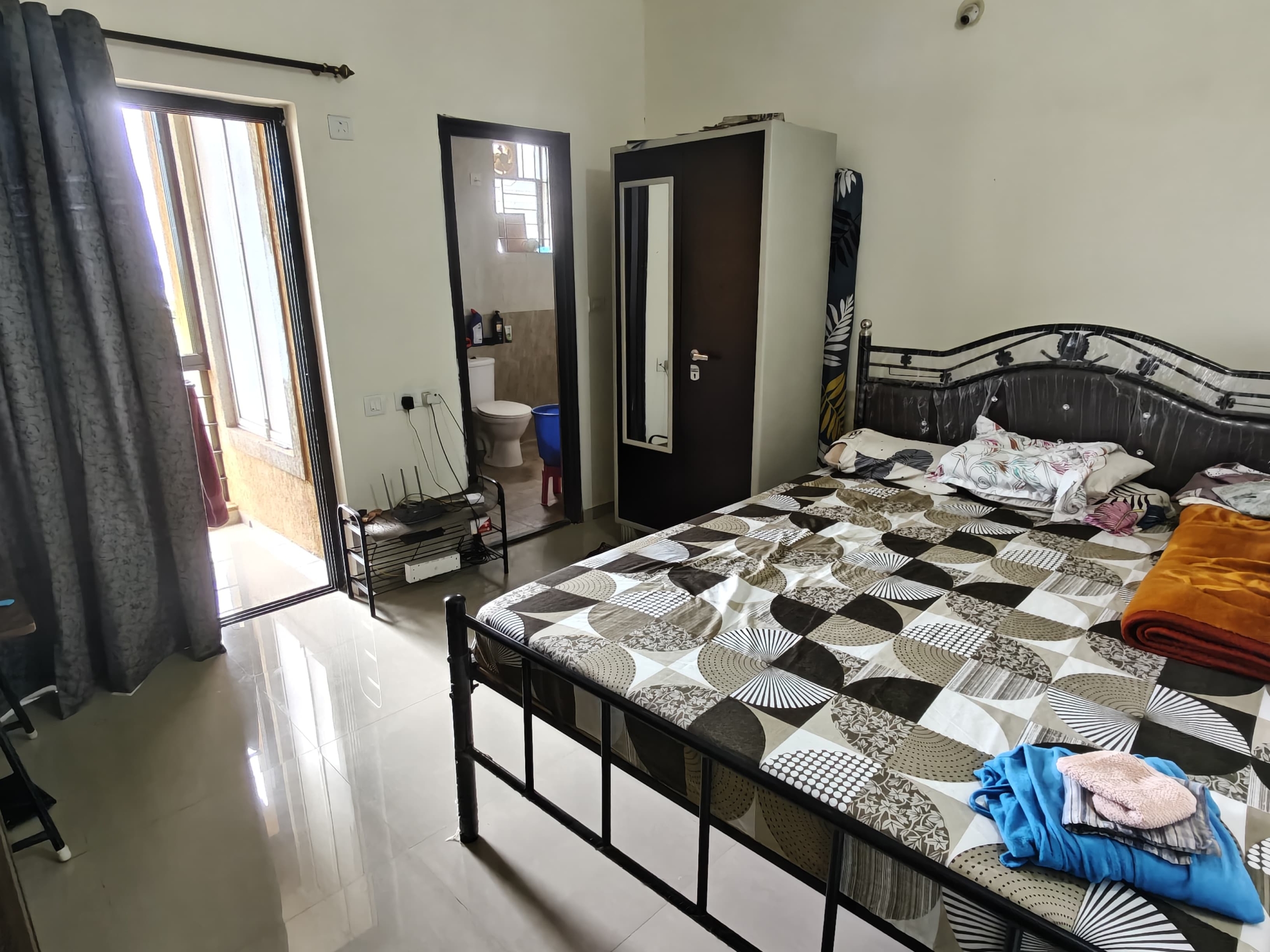Fully Furnished 2 BHK Sea View Apartment for Rent with Pool & Gated Community